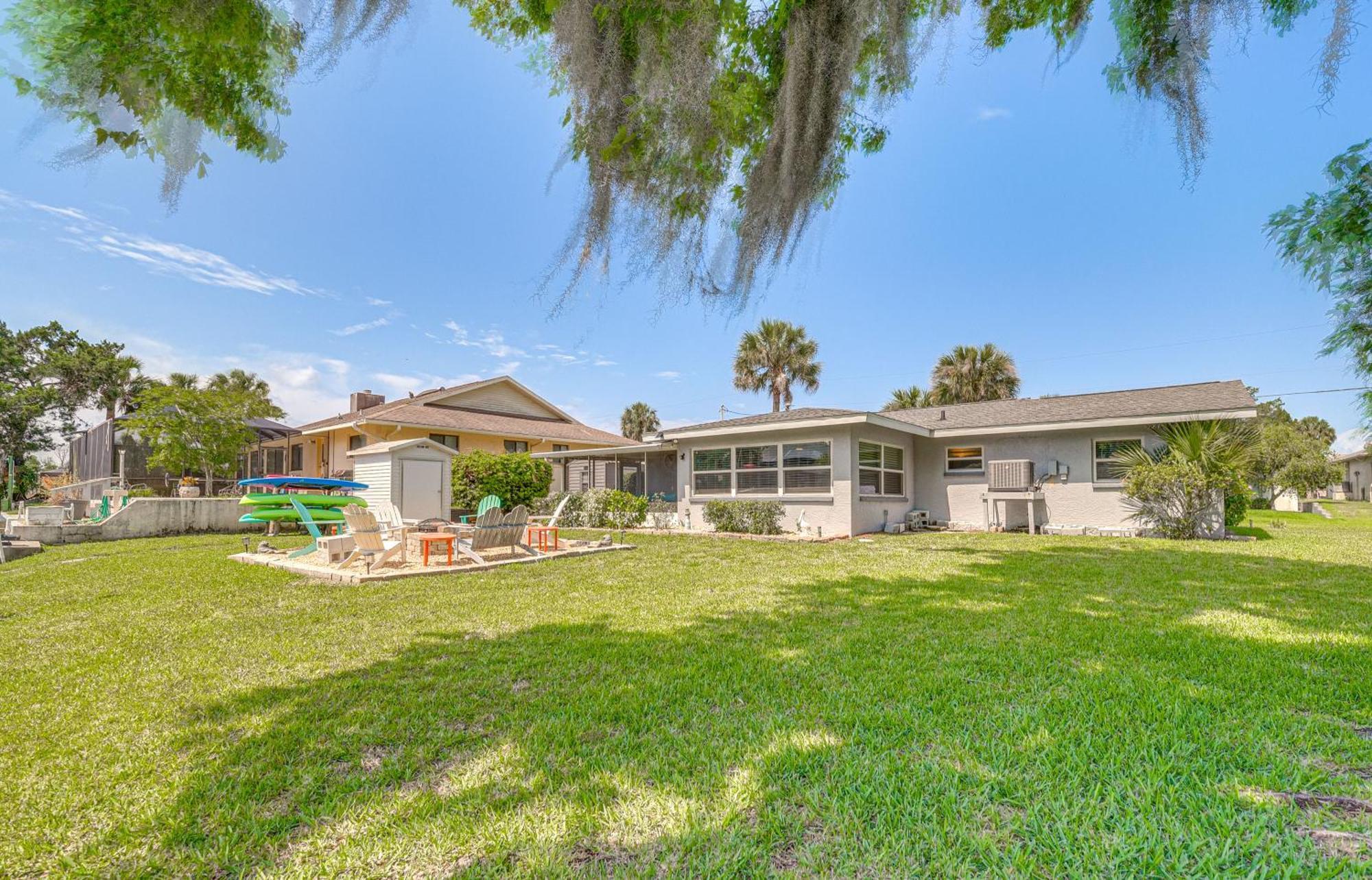 Crystal River Getaway With Dock, Kayaks And Bicycles! Exterior photo