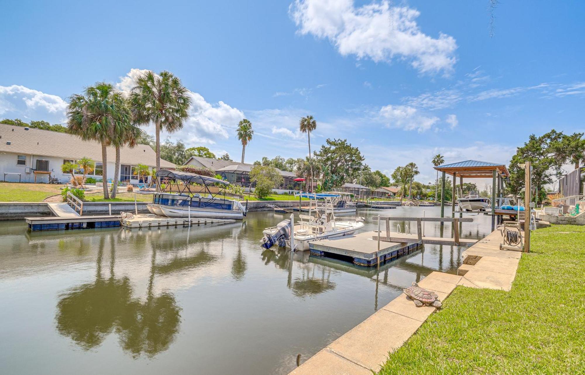 Crystal River Getaway With Dock, Kayaks And Bicycles! Exterior photo